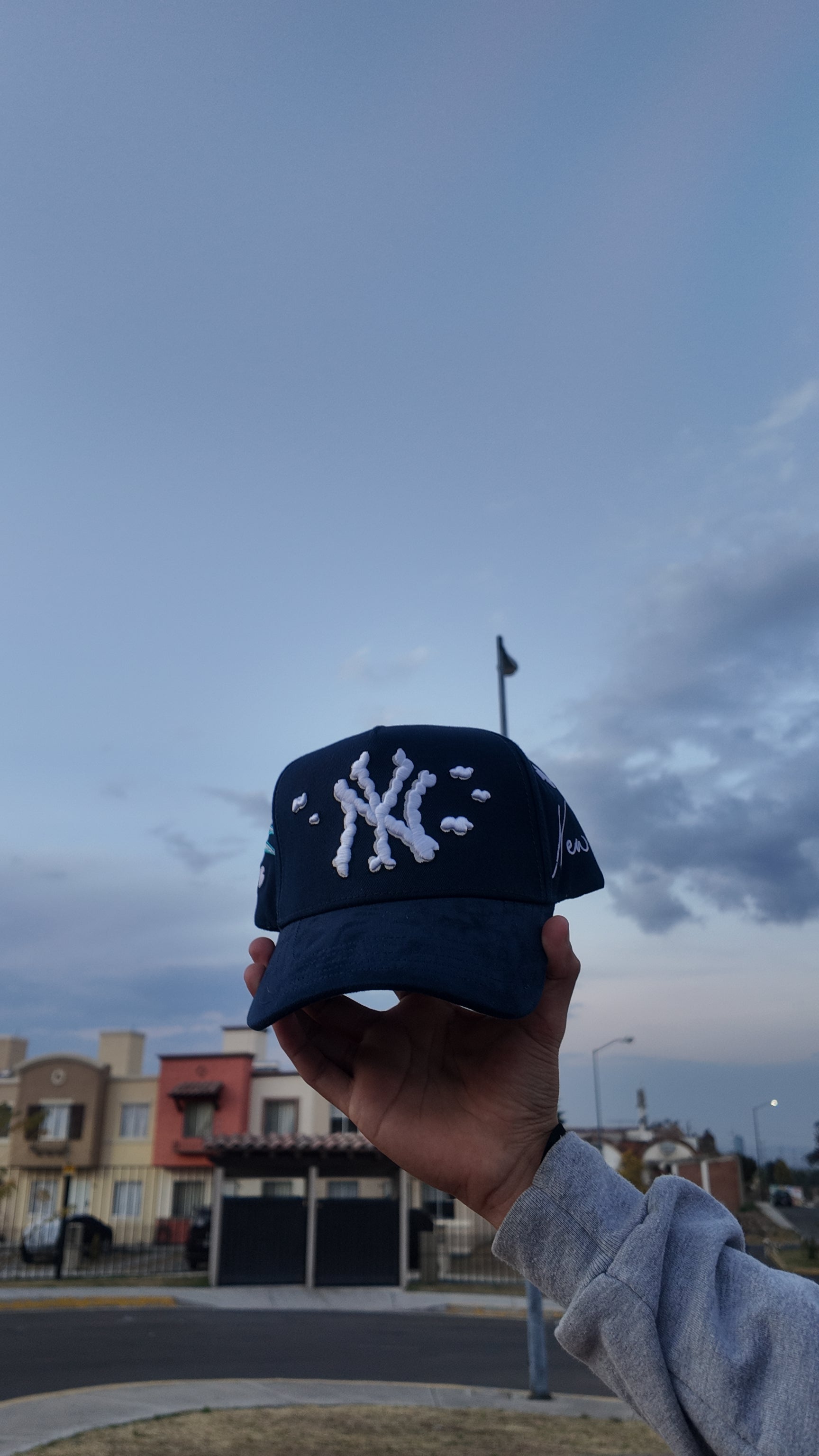 31 HATS "ANNIVERSARY BLUE"