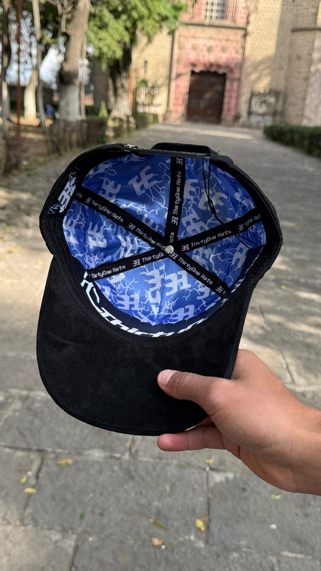 31 Hats LA Cloud Thunder Storm
