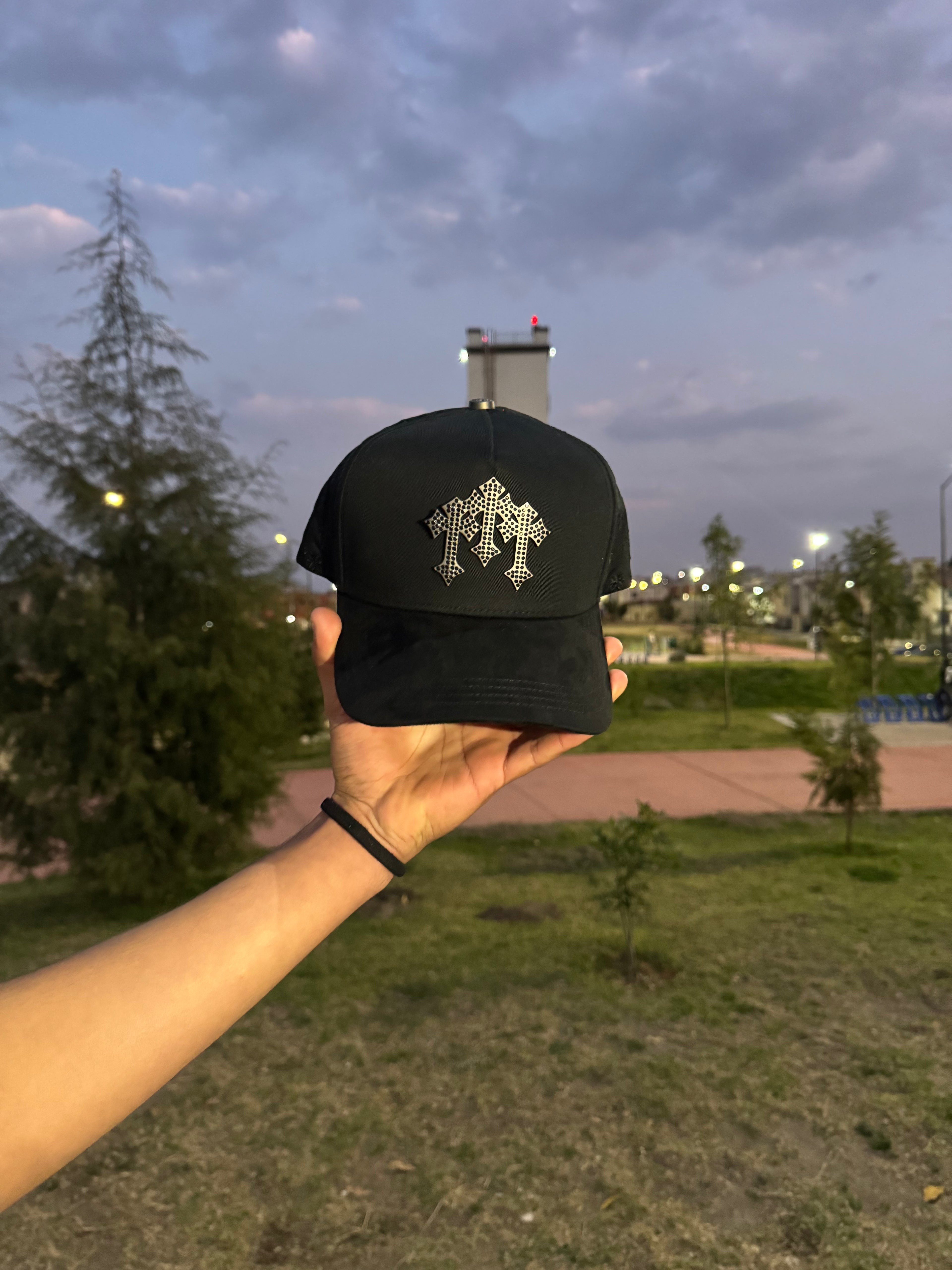 BARBAS HATS X RICH THE KID "BLACKOUT"